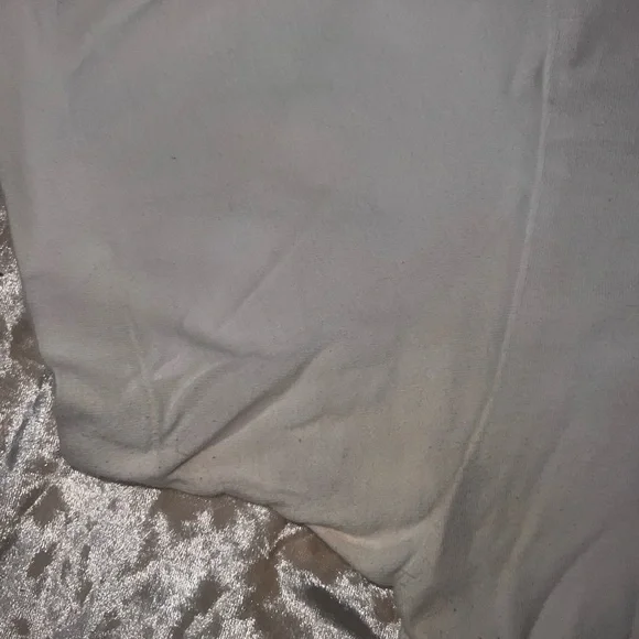 Comme des Garçons Play Heart Printed Crewneck T-Shirt - Picture 6 of 6